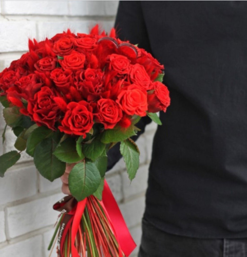 Букет "Алые розы" купить за 1 125 грн. 