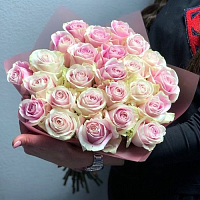 Нежно-розовые розы купить за 1 350 грн.